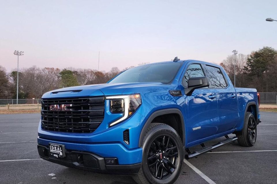 GMC Sierra 1500 2023 Rental | Powerful & Spacious Truck Hire